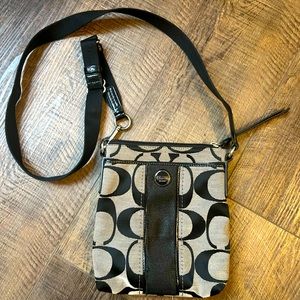 Coach crossbody black/white, vintage style, like new